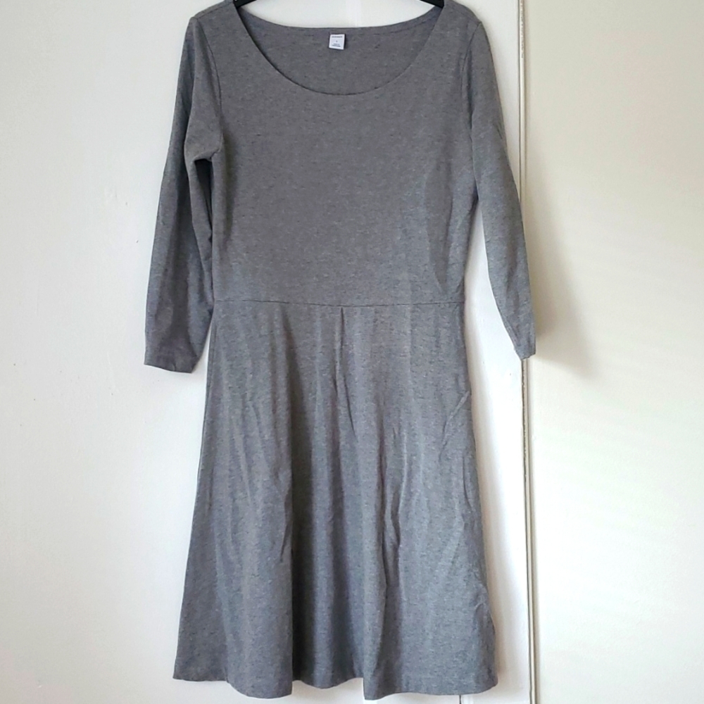 Gray A-line dress with 3/4 sleeves